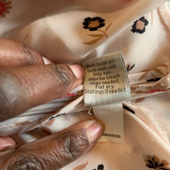 { Lauren Conrad } Floral Blouse Sz S - Picture 5 of 5